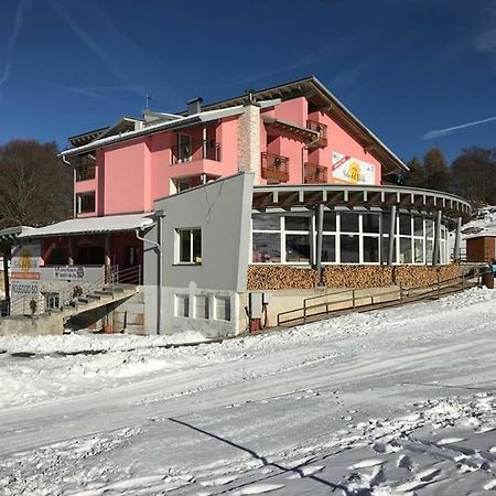 Hotel Sole Del Baldo Brentonico Kültér fotó