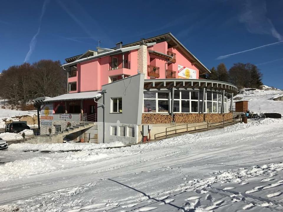 Hotel Sole Del Baldo Brentonico Kültér fotó